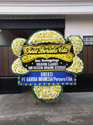 Papan Bunga Duka di Pulau Dullah Utara