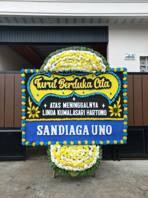 Papan Bunga Duka di Pulau Dullah Utara